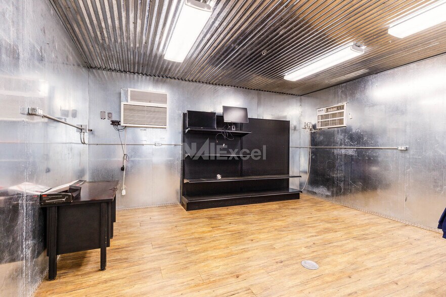 More Photos Of 550 S 1100 W, Fillmore Warehouse For Sale