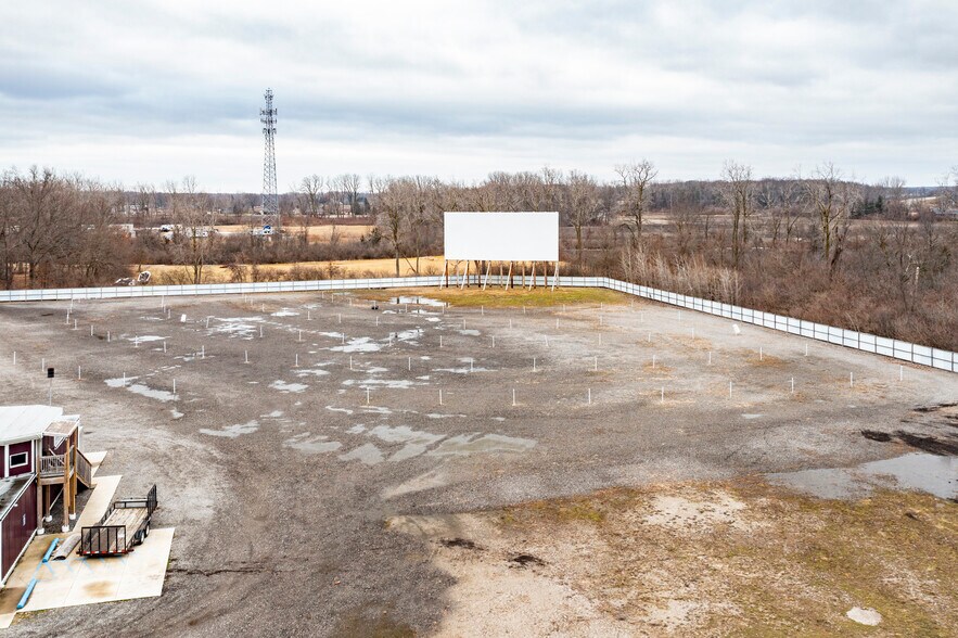 More Photos Of 6501 N Monroe St, Monroe Movie Theatre For Sale