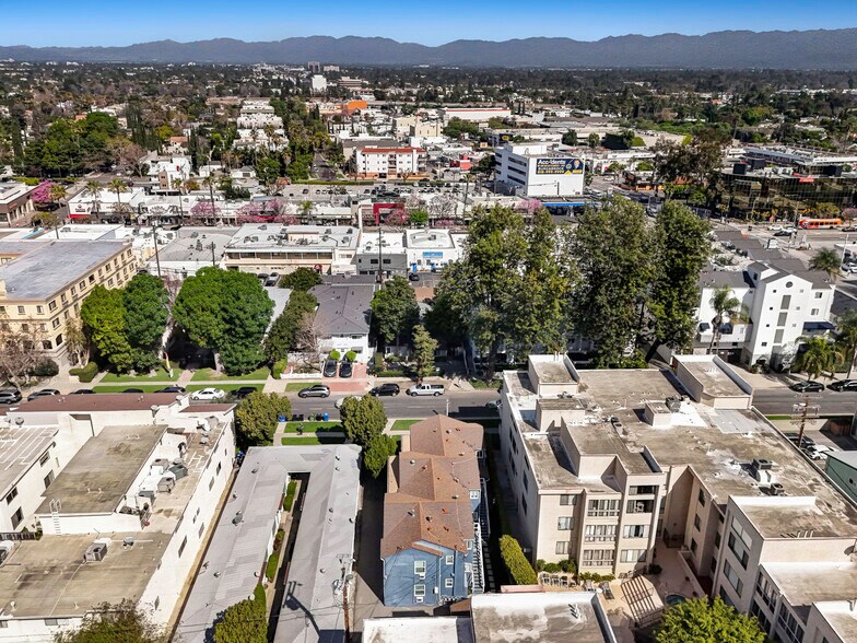 More Photos Of 14524-14530 Dickens St, Sherman Oaks Apartments For Sale