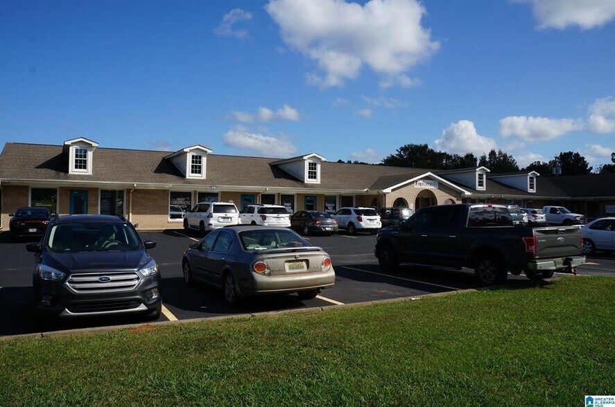 More Photos Of 1029 W Fort Williams St, Sylacauga Office For Lease