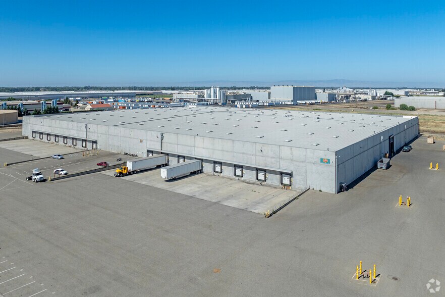 More Photos Of 415 Codoni Ave, Modesto Warehouse For Lease