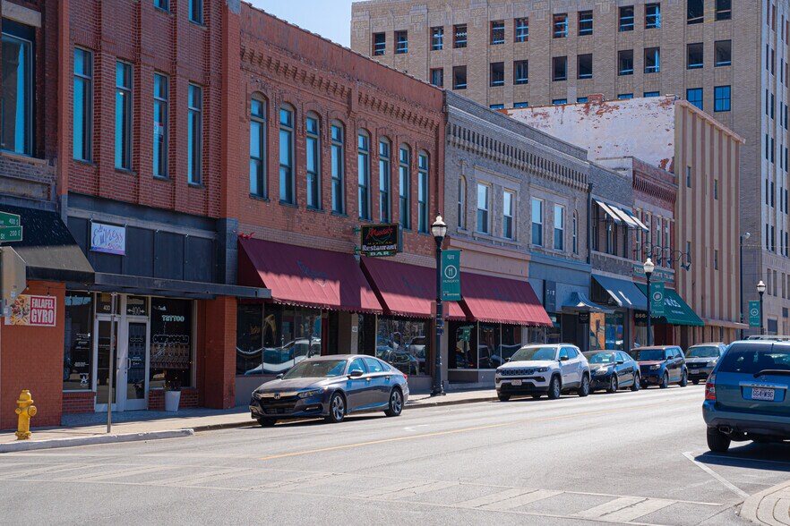 More Photos Of 406 South Ave, Springfield Storefront Retail Office For Lease