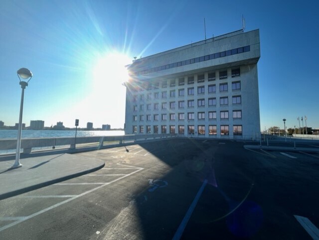 Primary Photo Of 100 McMorran Blvd, Port Huron Office For Sale