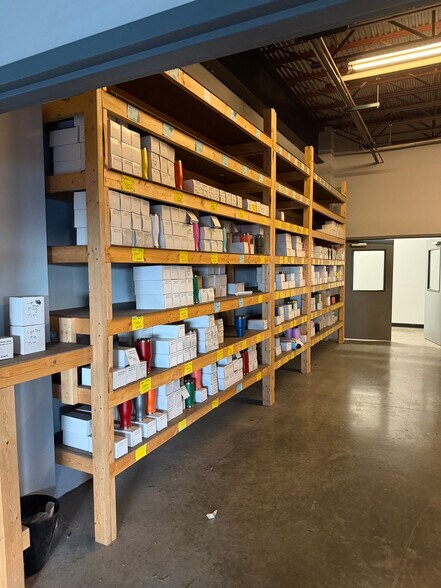 More Photos Of 1202 Industrial Dr, Warsaw Industrial For Sale