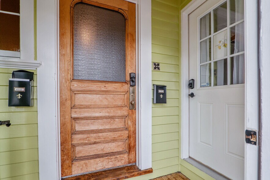 More Photos Of 462-470 2nd Ave, Troy Storefront Retail Residential For Sale