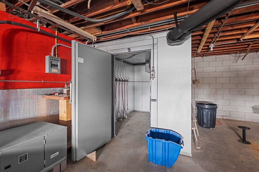 More Photos Of 1204 18th St, Two Rivers Bar For Sale