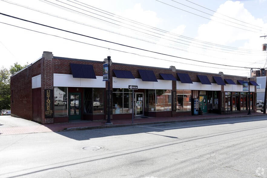 More Photos Of 2020-2026 Smith St, North Providence Freestanding For Sale