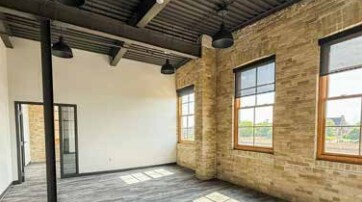 More Photos Of 1037 W McKinley Ave, Milwaukee Loft Creative Space For Lease