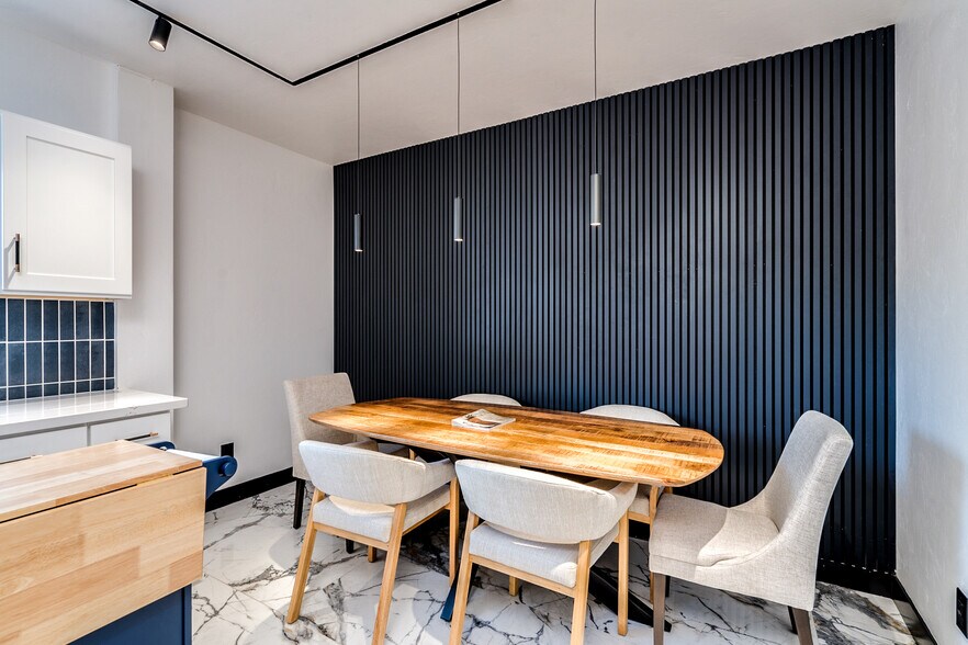 More Photos Of 1140 N Rosemont Blvd, Tucson Research And Development For Sale