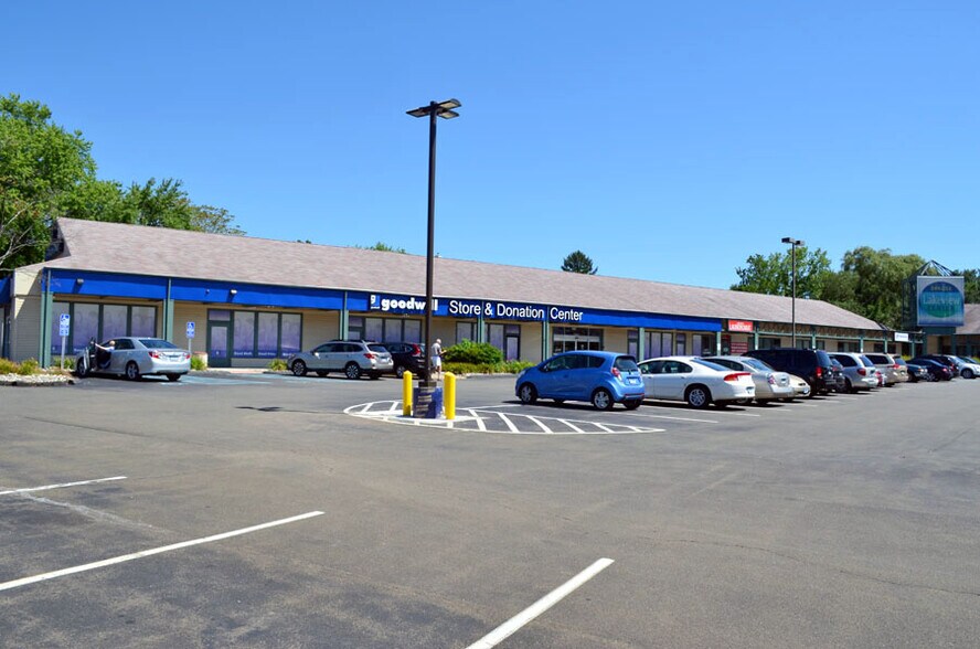 Primary Photo Of 249-251 W Main St, Branford Unknown For Lease