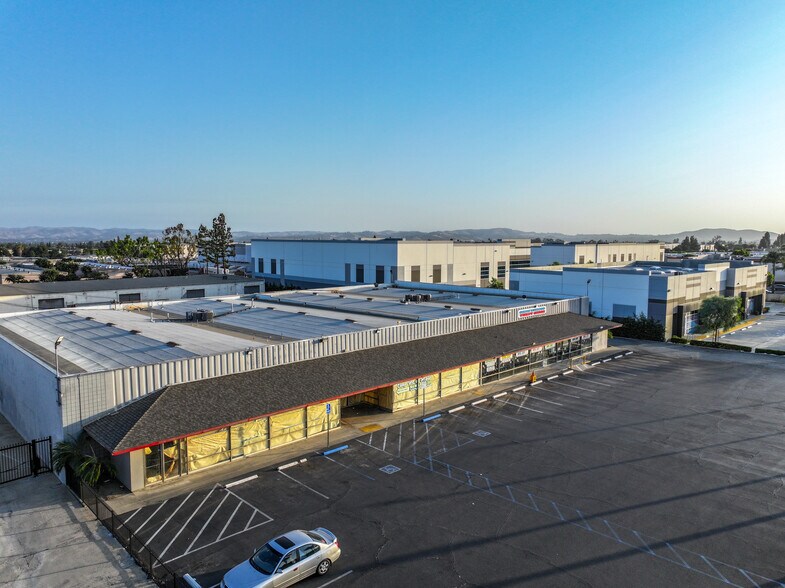 More Photos Of 4611 Holt Blvd, Montclair Showroom For Lease