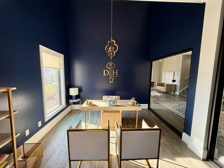 More Photos Of 204 Griffin Park Dr, Birmingham Office For Sale