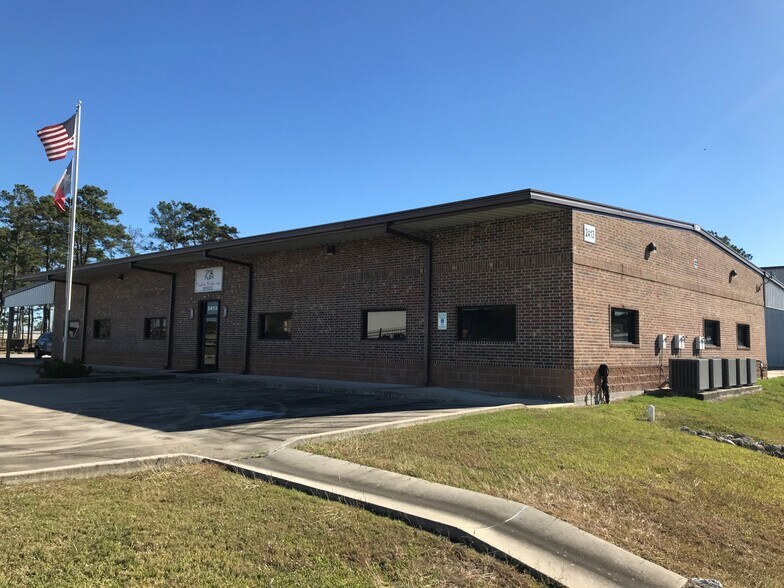 More Photos Of 2407 Wilson Rd, Humble Warehouse For Lease