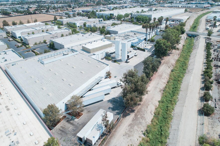 More Photos Of 377 Kansas St, Redlands Manufacturing For Sale