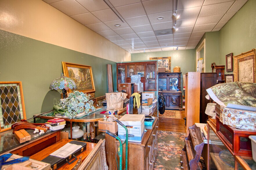 More Photos Of 226 Fort McKavitt St, Mason Hospitality For Sale