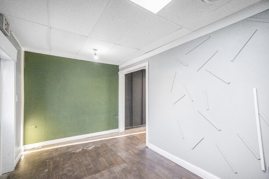 More Photos Of 1551 Plainfield Rd, Joliet Freestanding For Lease