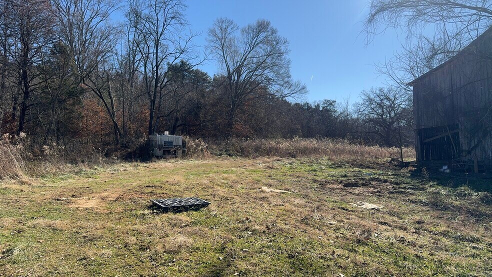 More Photos Of I-40 Exit 415, Dandridge Land For Lease
