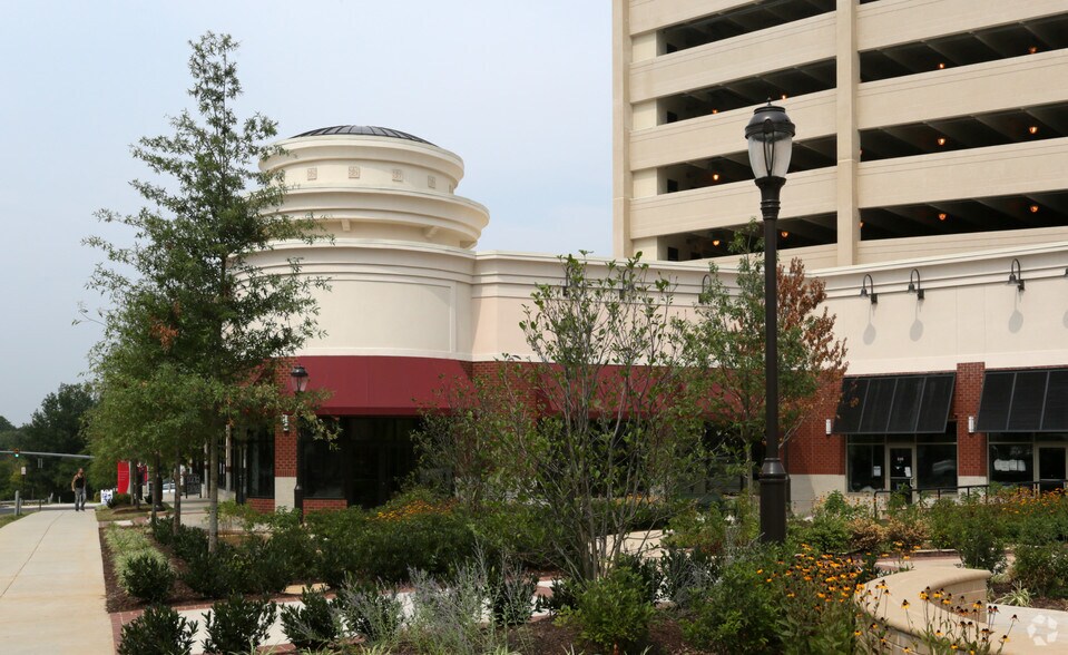 More Photos Of 2672-2676 Avenir Rd, Fairfax Unknown For Lease