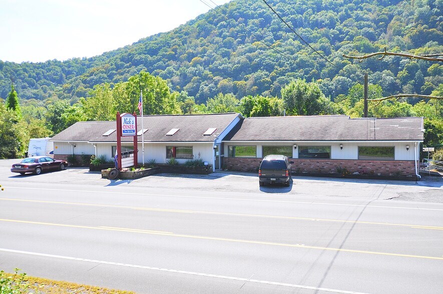 More Photos Of 11740 William Penn Hwy, Huntingdon General Retail For Sale