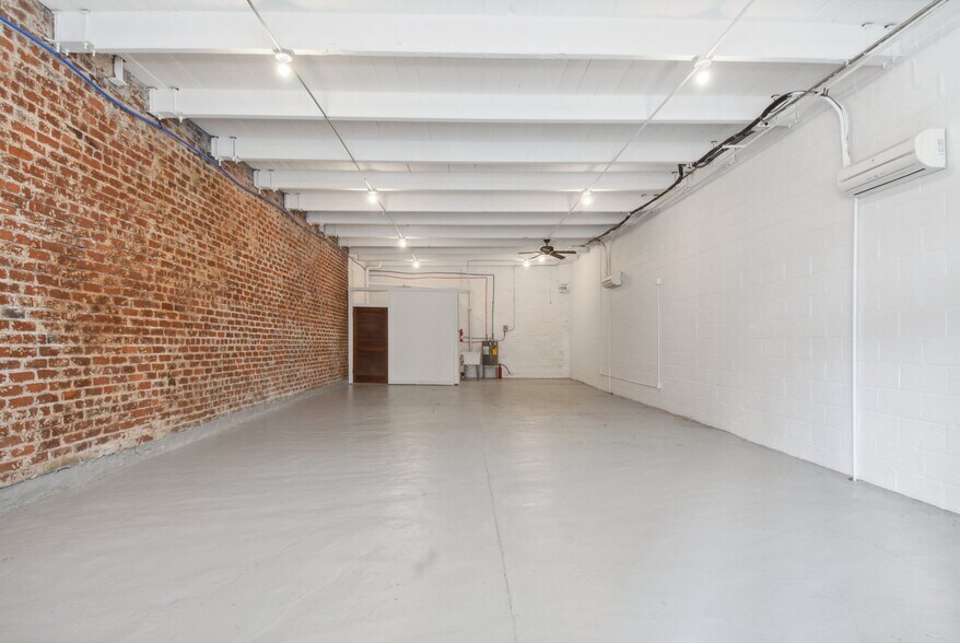 More Photos Of 325 Andrew Higgins Dr, New Orleans Storefront For Lease