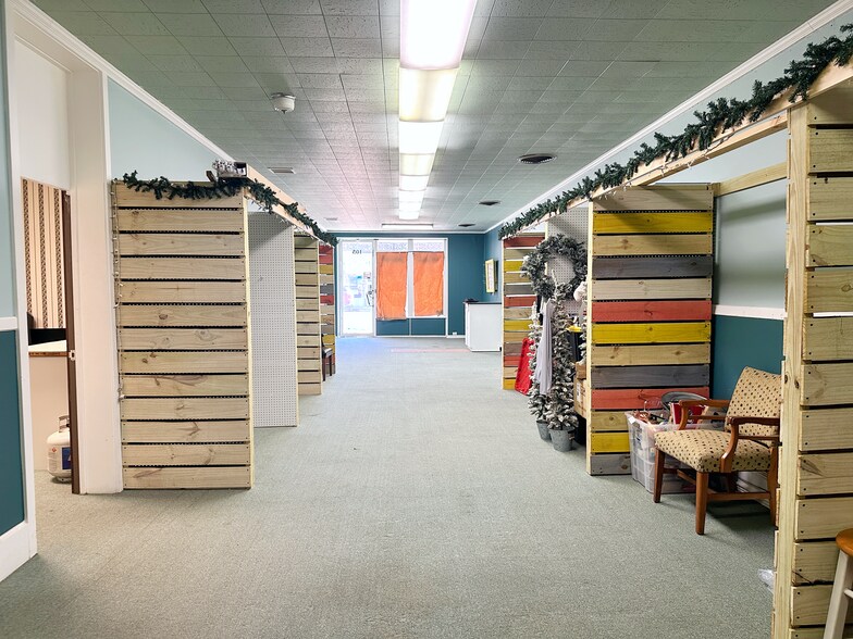 More Photos Of 105 N Main St, Atmore Office For Sale