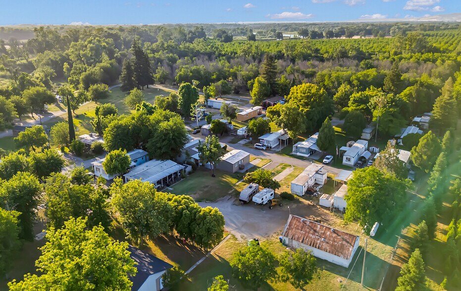 More Photos Of 24850 5th Ave, Los Molinos Manufactured Housing Mobile Home Park For Sale