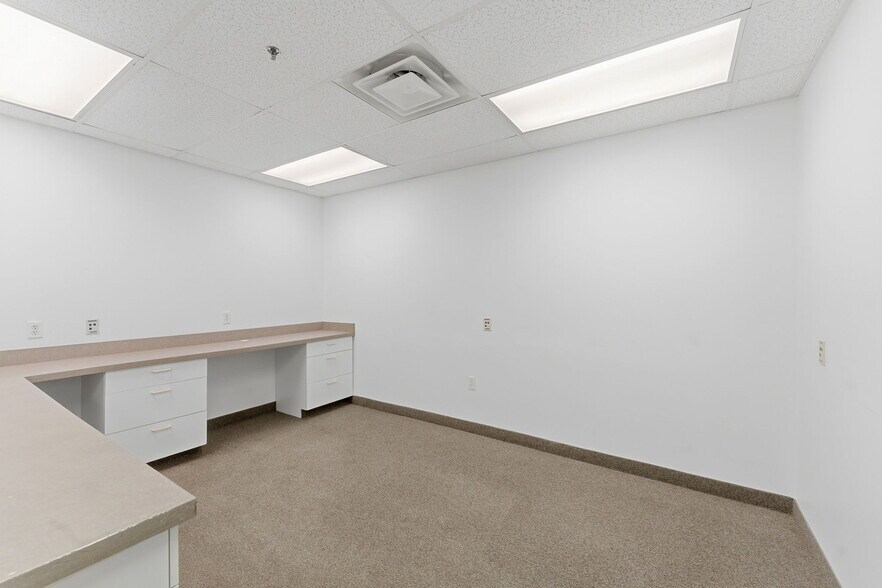 More Photos Of 2138 Mendon Rd, Cumberland Medical For Sale