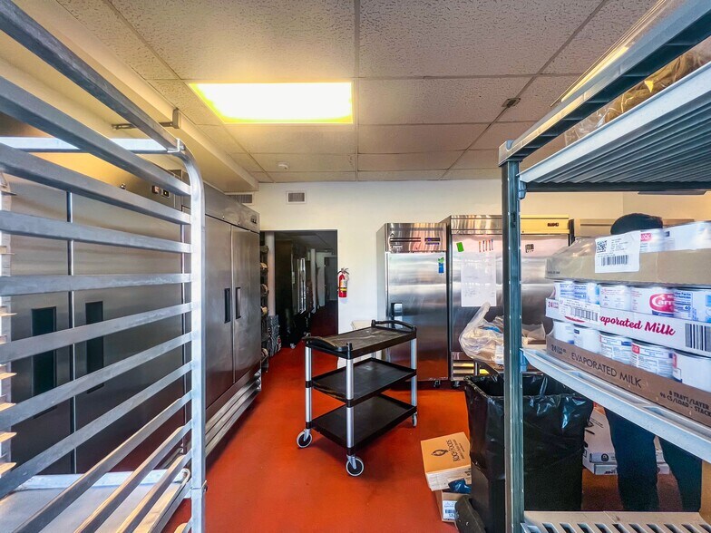 More Photos Of 1200-1220 S Federal Hwy, Dania Unknown For Lease