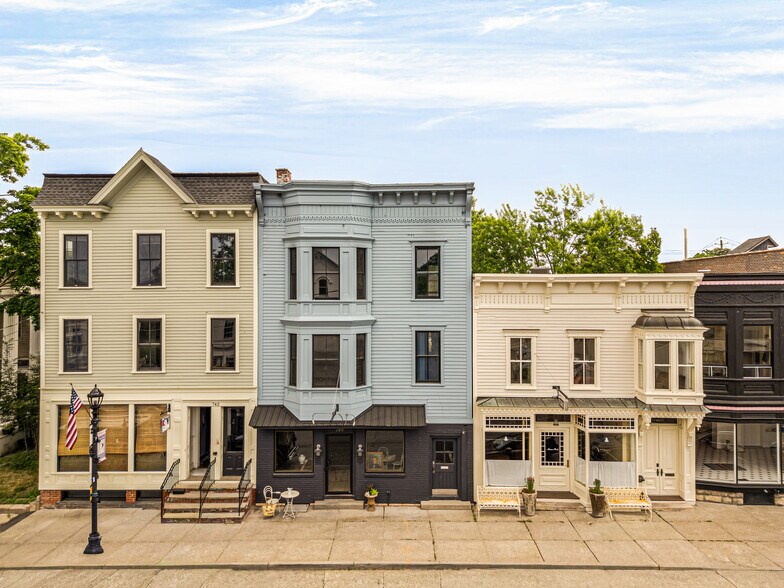 Primary Photo Of 744 Warren St, Hudson Storefront Retail Residential For Sale