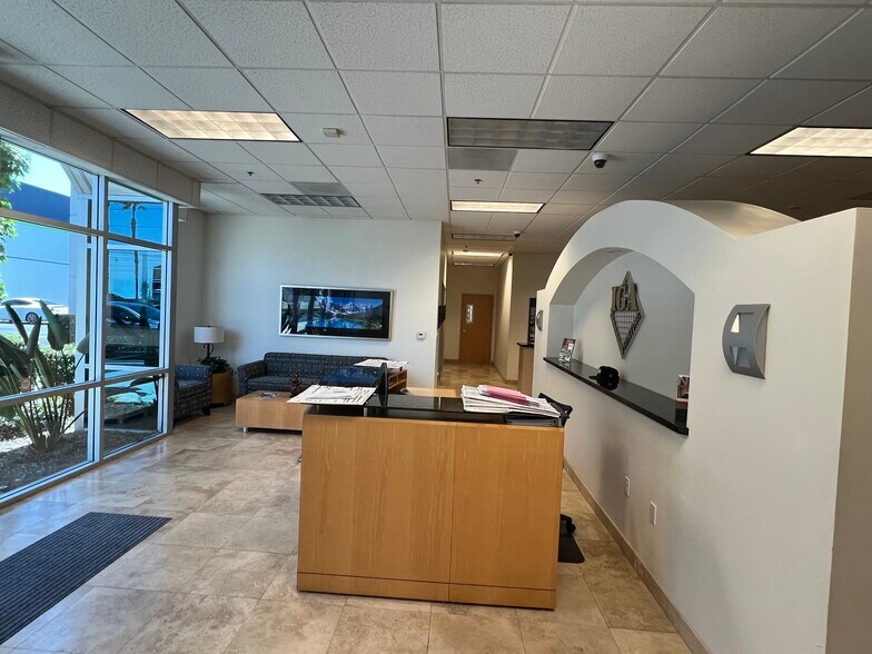 More Photos Of 1736 E Francis St, Ontario Warehouse For Sale