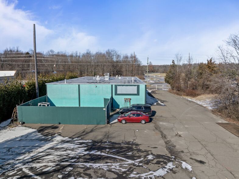 More Photos Of 2086 US Highway 130, North Brunswick Showroom For Lease