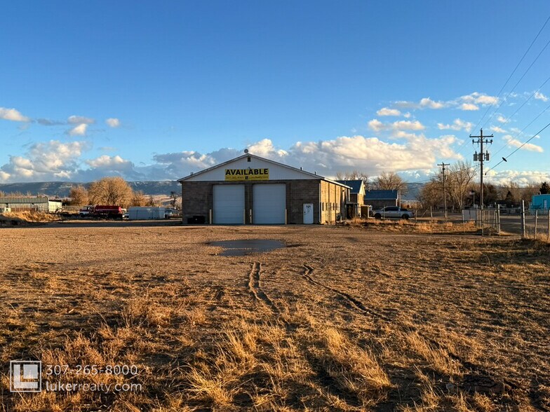 More Photos Of 2279 Six Mile Rd, Casper Distribution For Lease