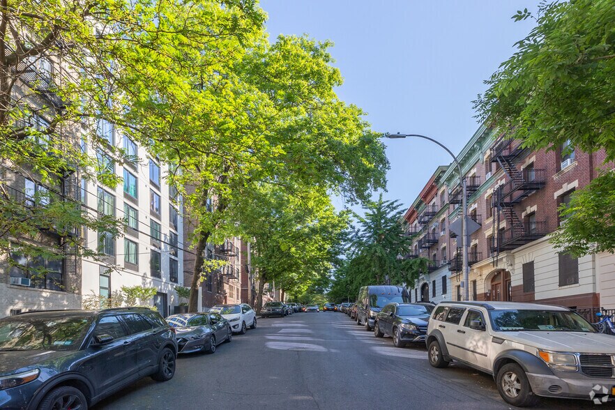 More Photos Of 959 Anderson Ave, Bronx Apartments For Sale