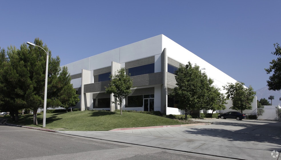 More Photos Of 10730 Bell Ct, Rancho Cucamonga Warehouse For Lease