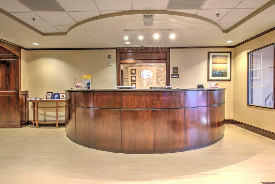 More Photos Of 13636 Michel Rd, Tomball Hotel For Sale