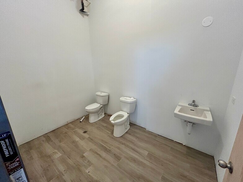 More Photos Of 1606 S Ashland Ave, Chicago Apartments For Lease