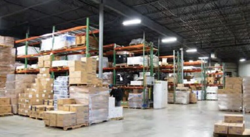 More Photos Of 5739 Professional Cir, Indianapolis Warehouse For Lease