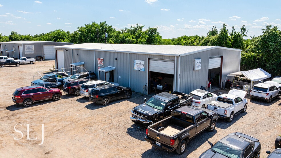 More Photos Of 5160-5172 Lemons Rd, Fort Worth Warehouse For Sale
