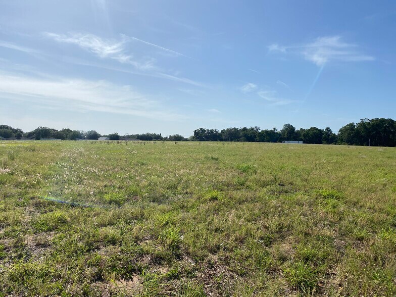 More Photos Of 1005 N Kingsway Rd, Seffner Land For Sale