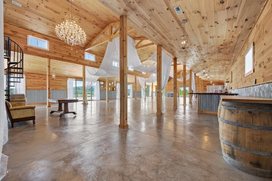 More Photos Of 639 Wagon Wheel Rd, Elk Creek Lodge Meeting Hall For Sale