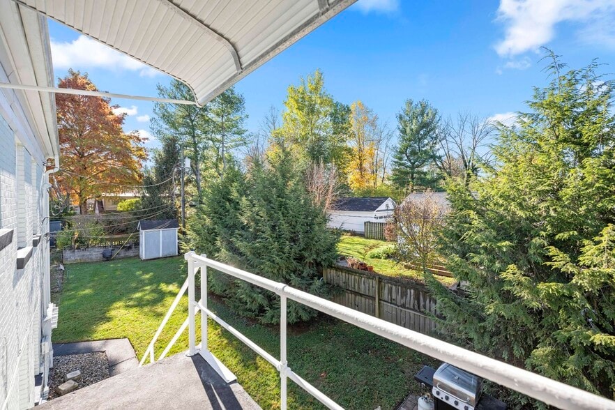 More Photos Of 1802 Carolyn Dr, Lexington Apartments For Sale