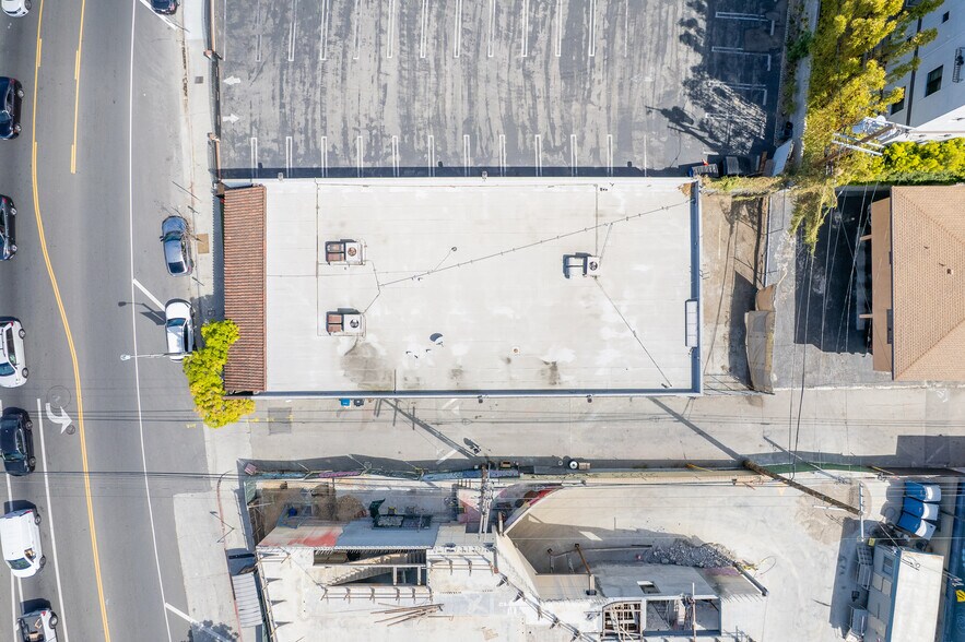More Photos Of 1248 S Fairfax Ave, Los Angeles Light Manufacturing For Sale
