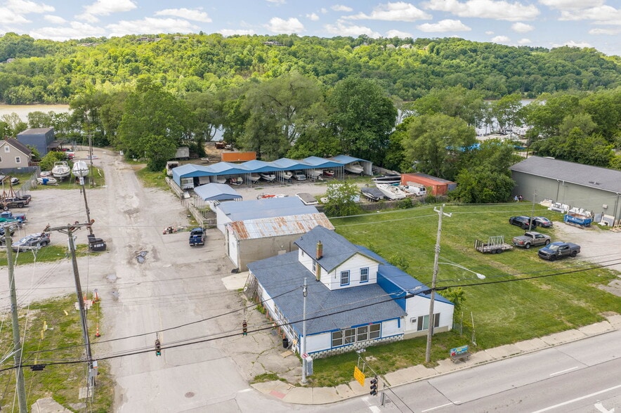 More Photos Of 4255 Kellogg Ave, Cincinnati Self Storage For Sale