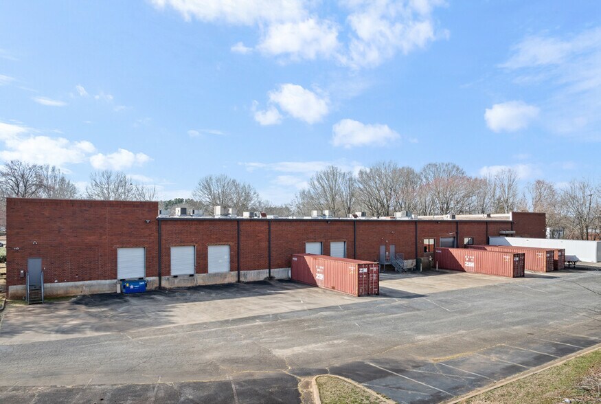 More Photos Of 4830 River Green Pky, Duluth Warehouse For Lease