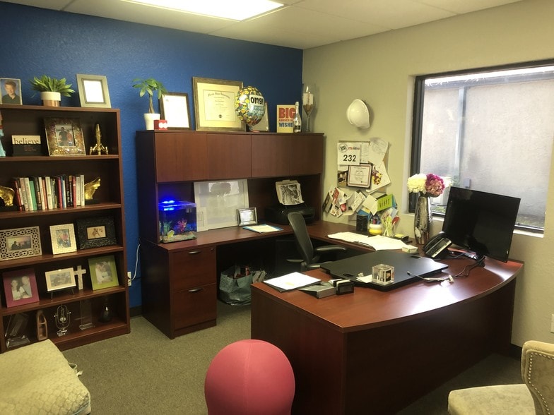 More Photos Of 13555 Automobile Blvd, Clearwater Medical For Lease