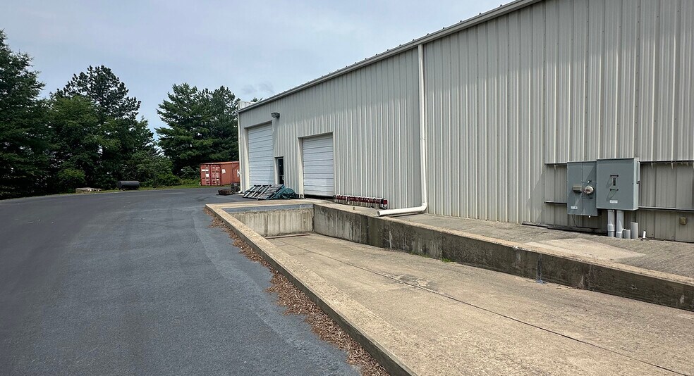 More Photos Of 2196 Lanier Ln, Rockville Warehouse For Lease