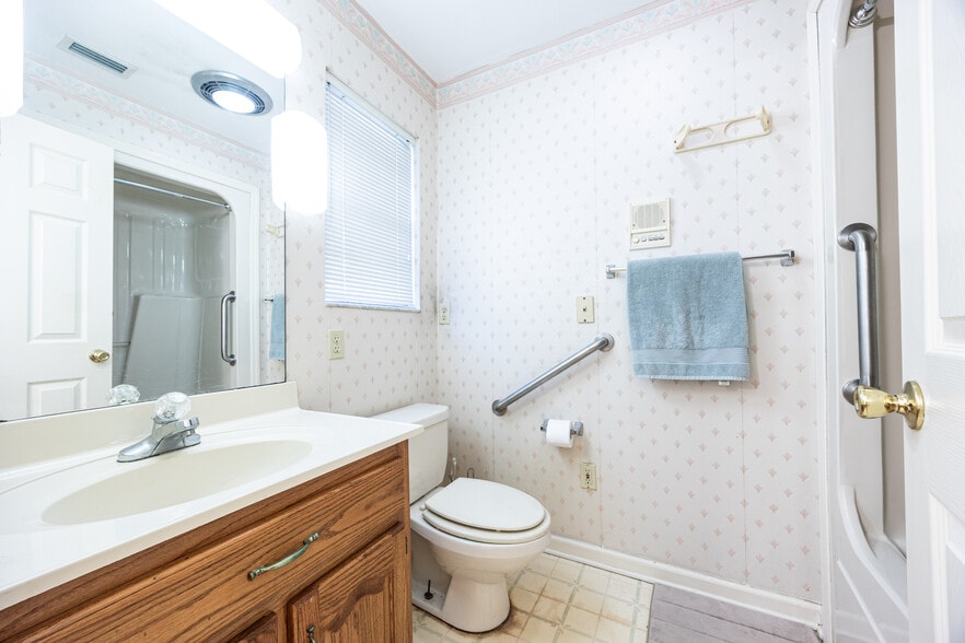 More Photos Of 1313 Irvin Ave SW, Live Oak Apartments For Sale