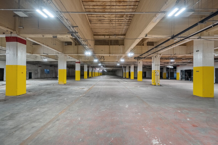 More Photos Of 1600 N Broadway, Saint Louis Manufacturing For Sale