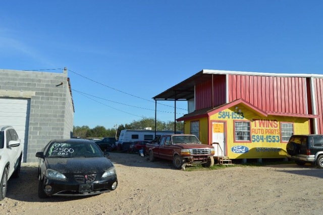 More Photos Of 5304 N La Homa Rd, Mission Auto Dealership For Sale