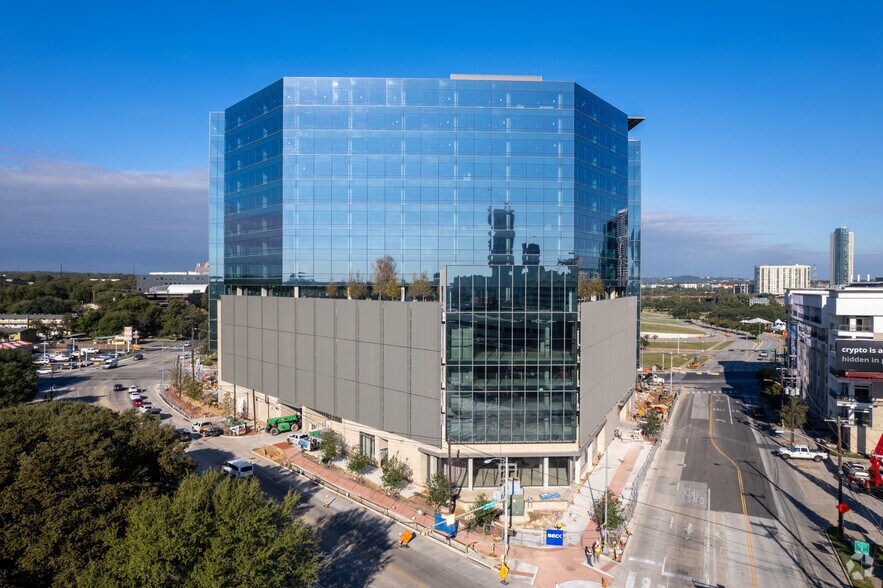 More Photos Of 401 S 1st St, Austin Office For Sale